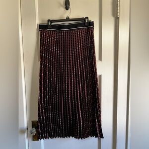 LOFT Black and Red Patterned A-Line Skirt